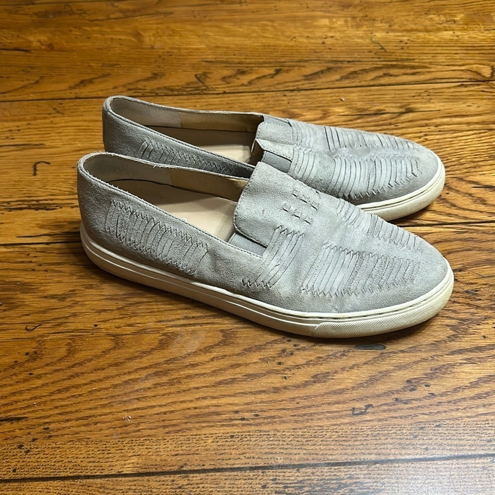 Vince Camuto BEYZA Gray Suede Slip On Casual Shoes Weave Sz 9